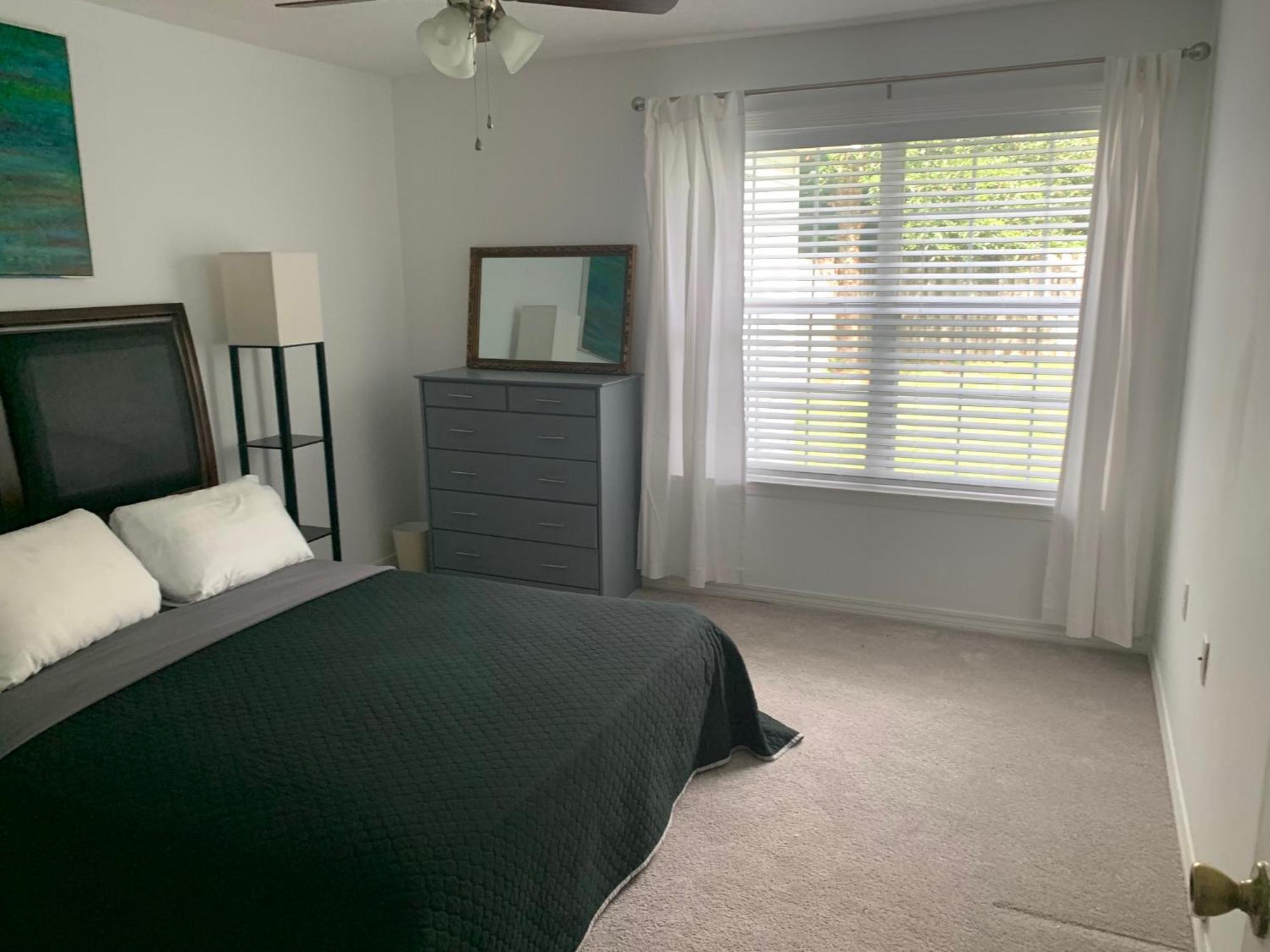Holiday home Charming 2 Bdr 1 Bath Fenced Byard N Pet Friendly Close To Bases *